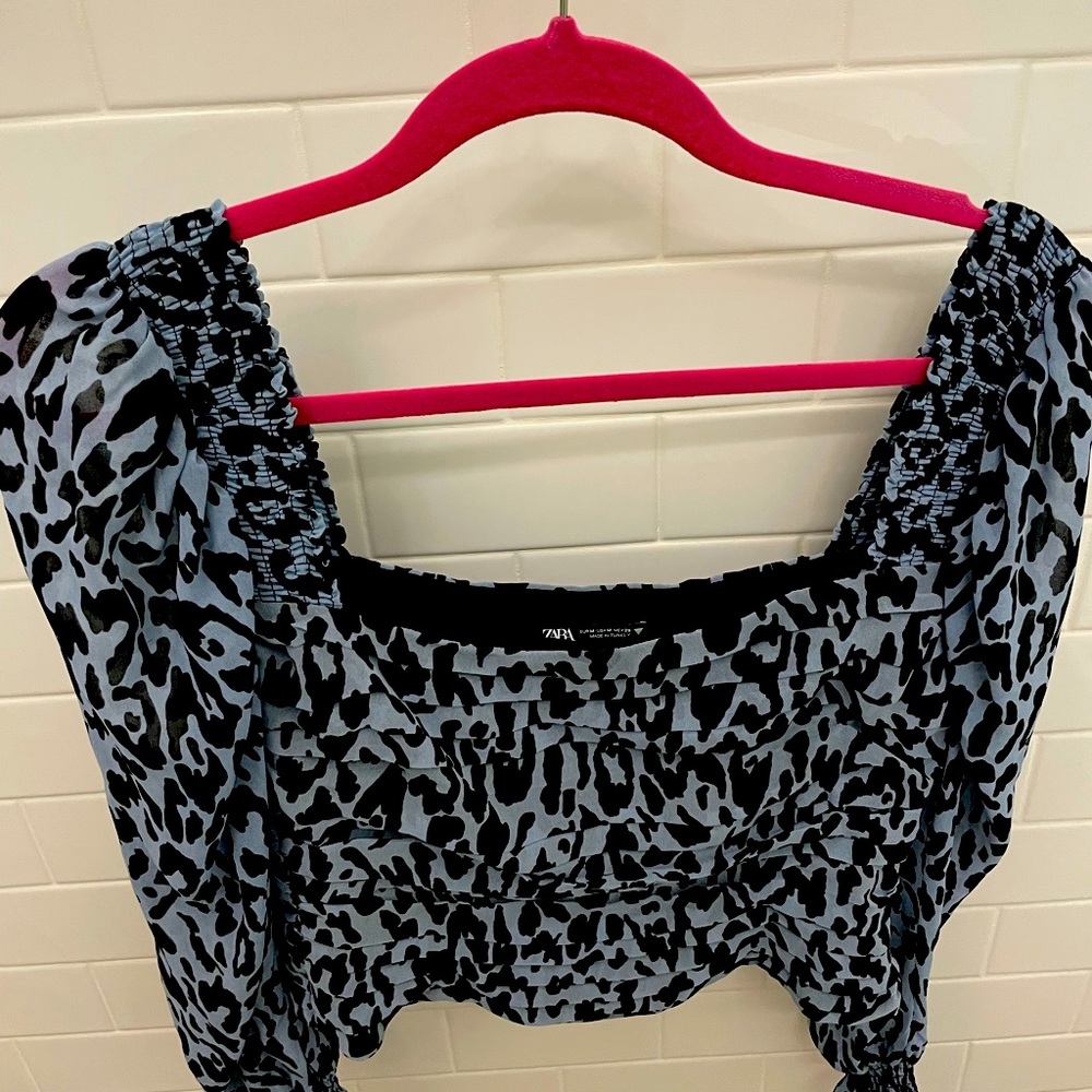 Zara Ruched Crop Top - Picture 5 of 6